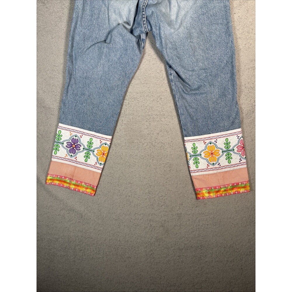 LONDONJEAN Light Wash Cropped Jeans with Multicolor Floral Cuffs - Picture 13 of 13